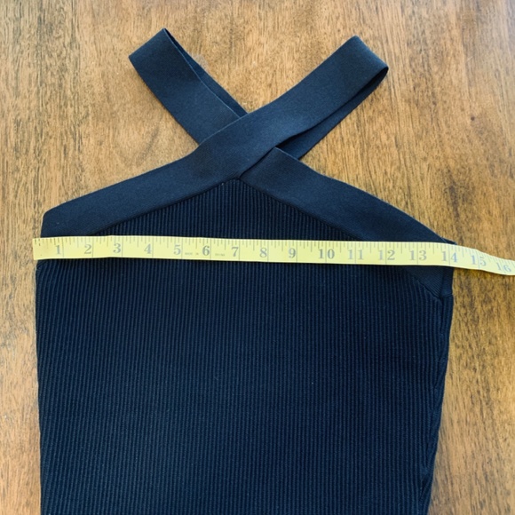 Aritzia BABATON Black Sculpt Knit Criss Cross Cropped Tank Top Womens Large Crop - Picture 6 of 14